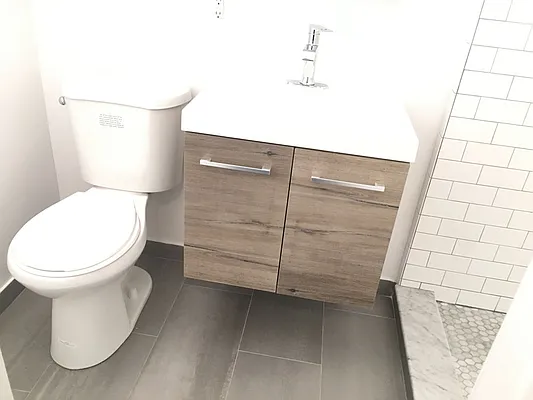Rented by Sky Management | media 15