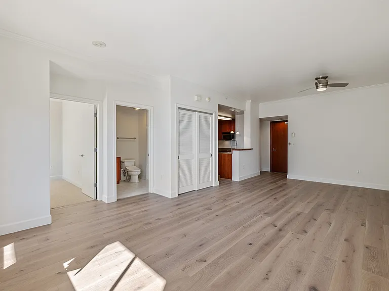 246 2nd St #1301 — Photo 13