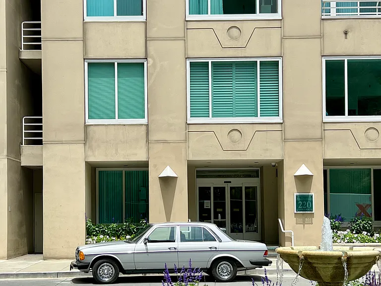 220 Lombard St #116 — Photo 7