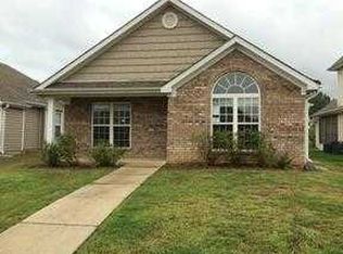 1200 Village Trl, Calera, AL 35040