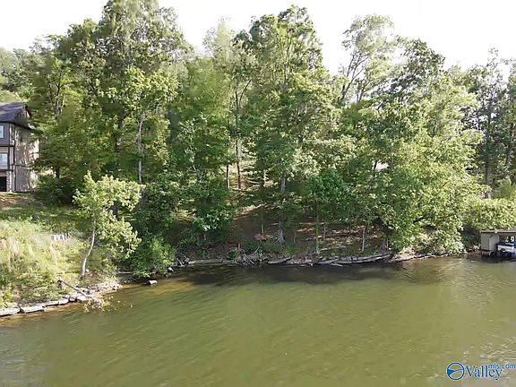 2nd image of 161 Monte Sano Dr