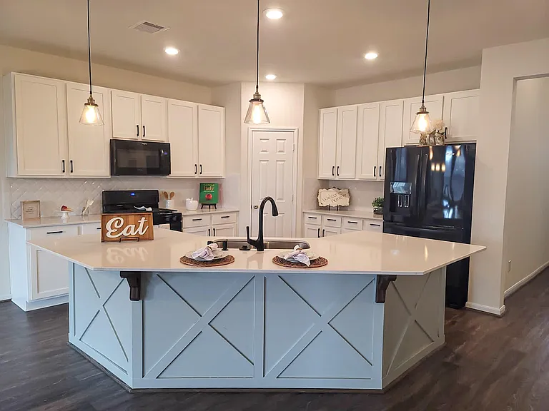 1702 Claire Creek Ct — Photo 13