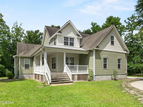 141 Sweetbrier Drive, Burgaw, NC 28425