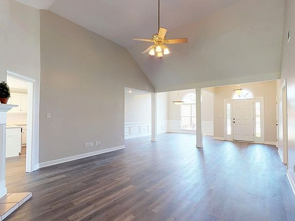 4th image of 5024 Sussex Dr