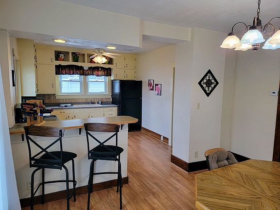 5th image of 521 E Hancock St