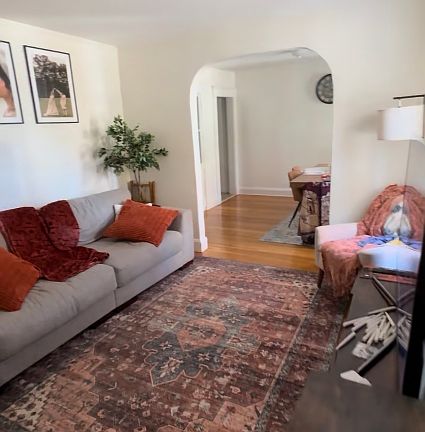 3rd image of 198 Everett St #7