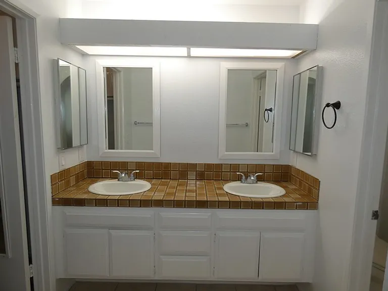 303 Hartnell Rd — Photo 11