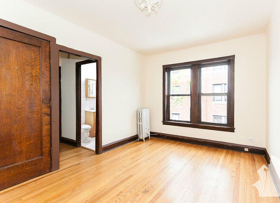 1st image of 3304 W Schubert Ave APT 2H