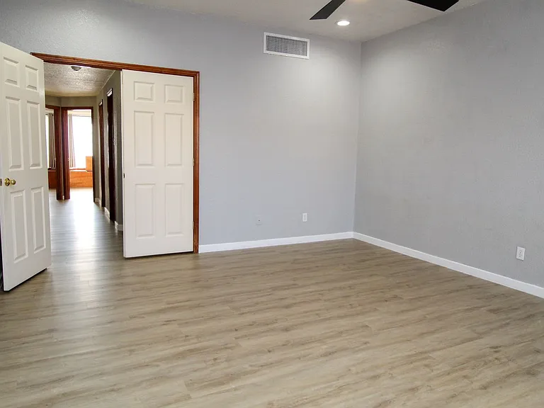 2081 Paseo Del Prado Dr — Photo 24