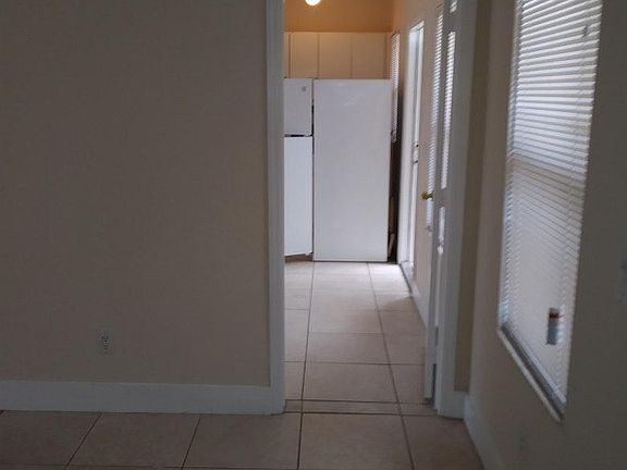 2nd image of 427 NE 62nd Street # Second Floor
