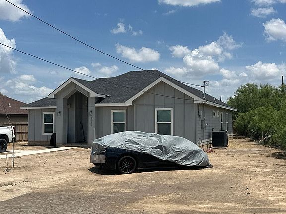 2nd image of 3030 Uriel Dr