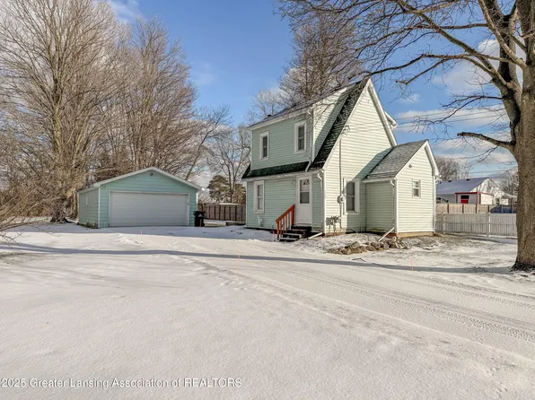 130 Renker Rd, Lansing, MI 48917