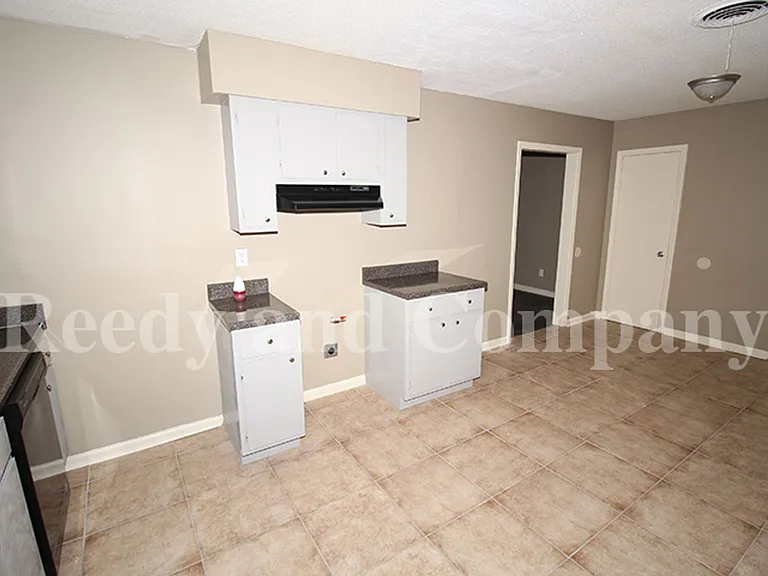 3777 McCain Rd — Photo 9