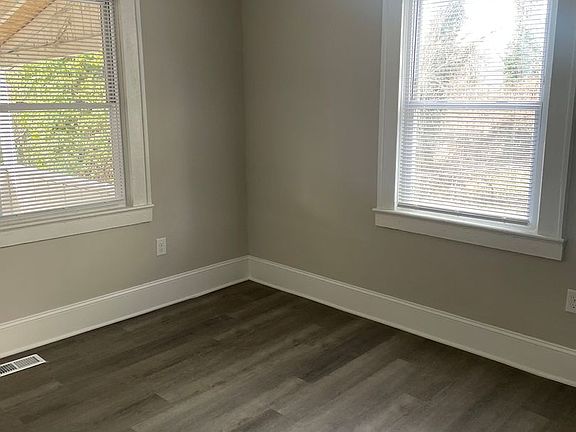 4th image of 635 W Northwest Blvd