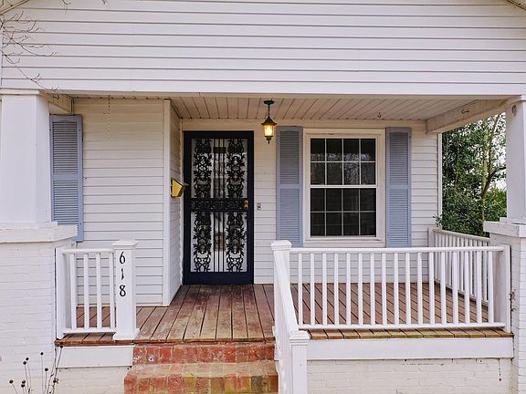 3rd image of 618 Madisonville St