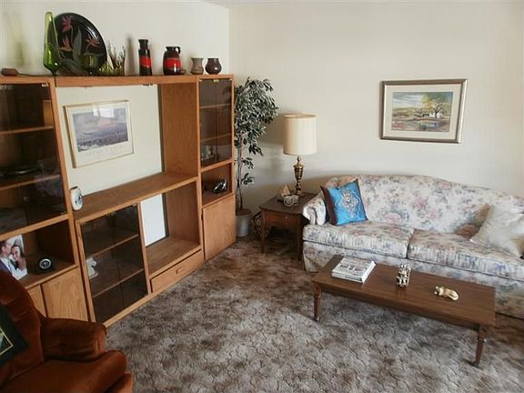 5th image of 4509 Acapulco Dr NE