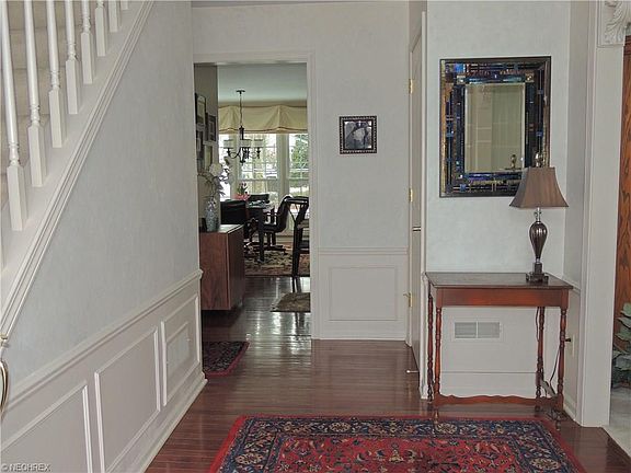 2nd image of 19511 Elm Dr