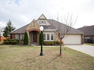 9409 N 101st East Ave, Owasso, OK 74055