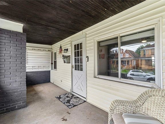 2nd image of 152 W Marigold St