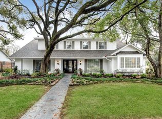 8019 Meadowglen Ln, Houston, TX 77063