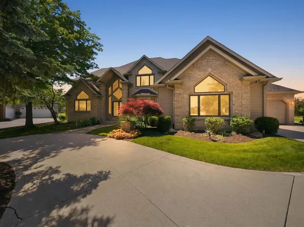 6921 Mangrove Ln, Fort Wayne, IN 46835