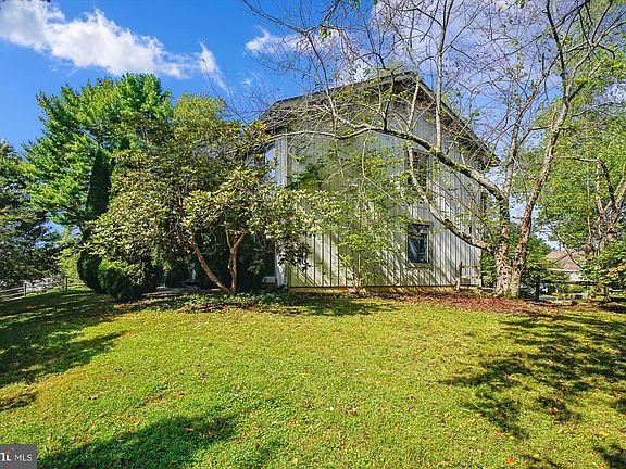 5th image of 9504 Aspenwood Ct