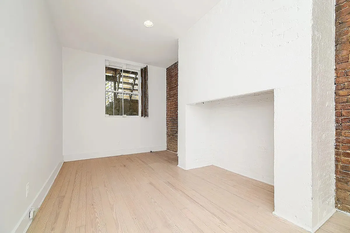 318 West 14th Street — Photo 3
