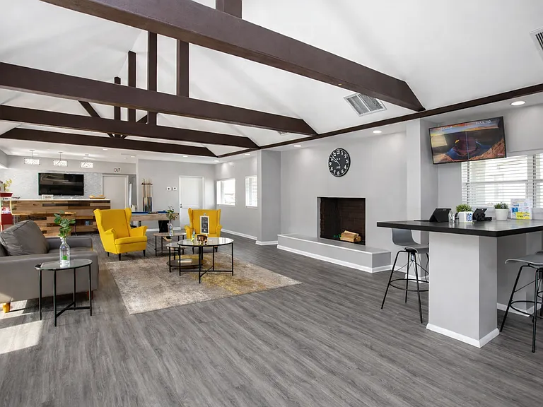 Renaissance at Strawberry Creek Apartments — Photo 13