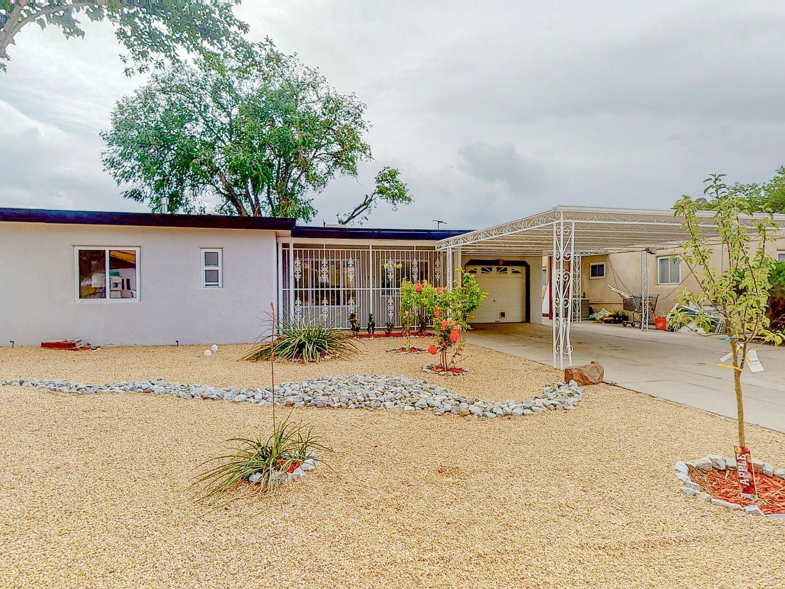 1709 Cagua Dr Ne Albuquerque Nm Zillow