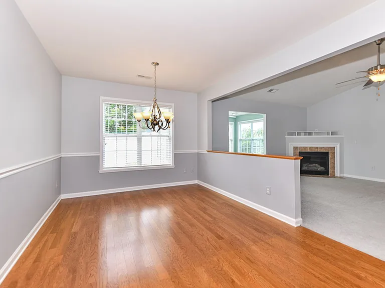 5011 Harness Ln — Photo 10