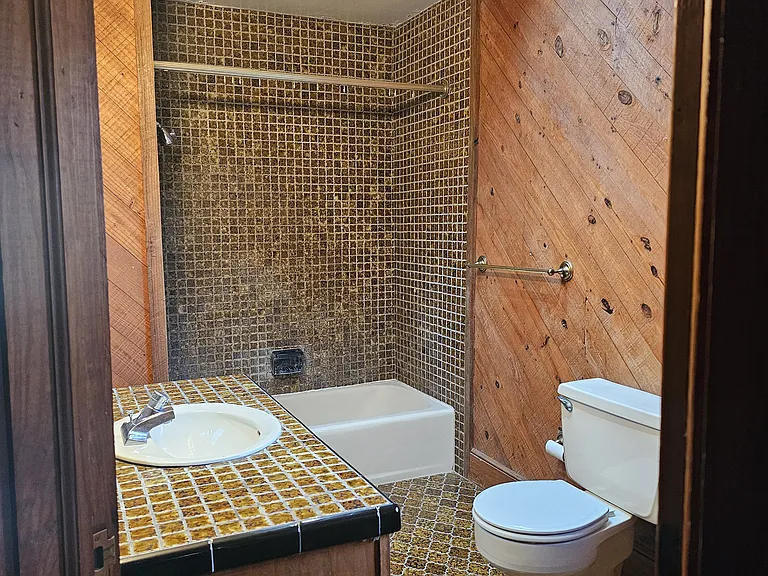 815 S Milledge Ave #1 — Photo 11