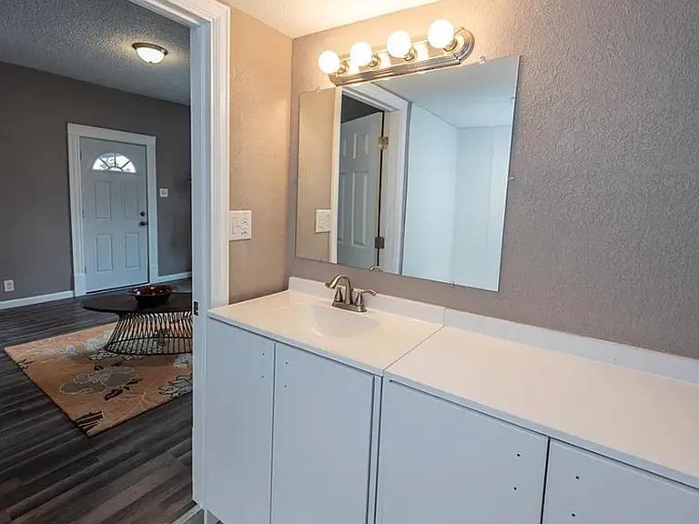 1223 Jackson St #101 — Photo 6