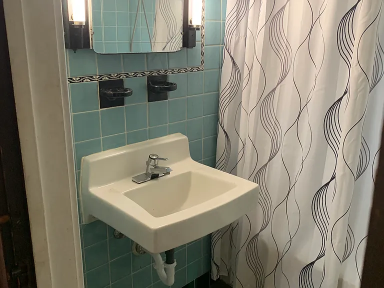 611 Cliff St — Photo 8