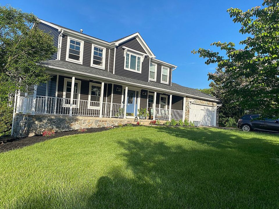 50 Brook Meadow Cir 