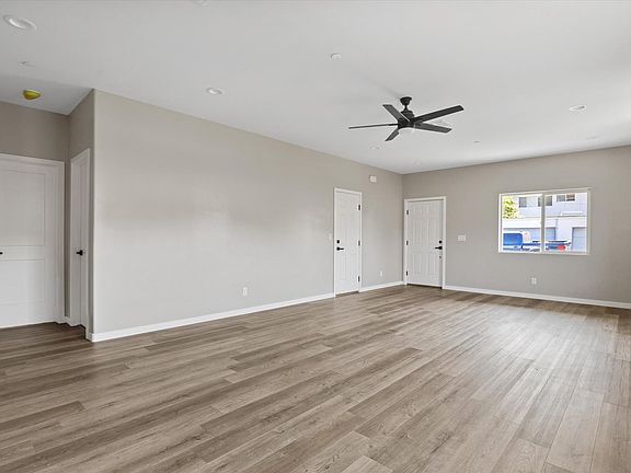 4th image of 1322 High St