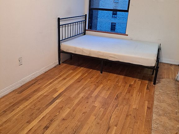 2nd image of 216 W 100th St APT 1022