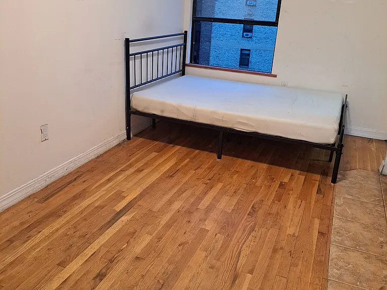 216 W 100th St #1022 — Photo 2