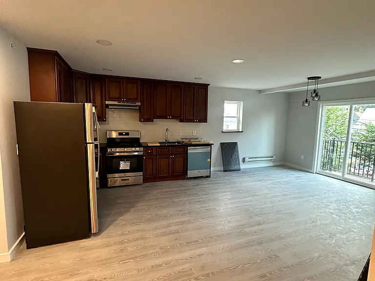 290 Gregory Ave #2 — Photo 1