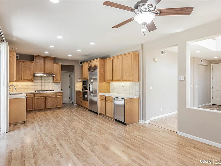 2721 Moet Ln — Photo 7