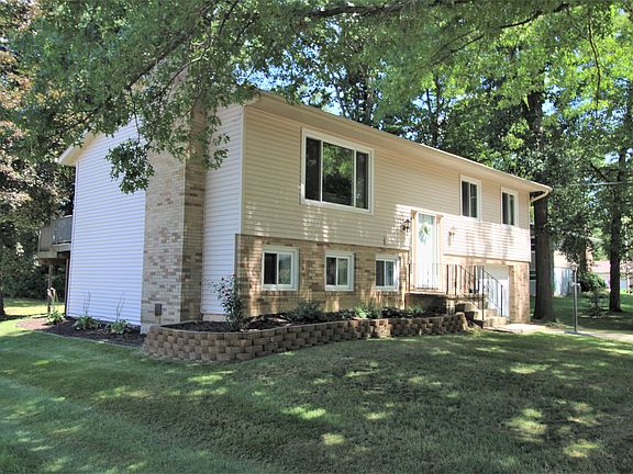 4th image of 2405 Norman Dr