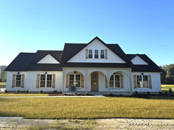 456 Patten Watson Rd, Nashville, GA 31639