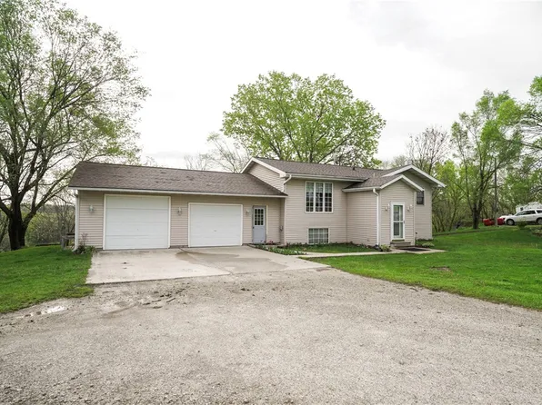 1696 Highway 14, Knoxville, IA 50138
