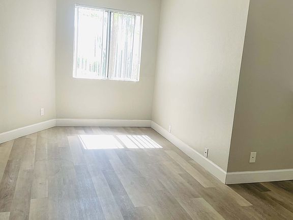 4th image of 2580 E Tahquitz Canyon Way #1B-1Ba-750Sqft