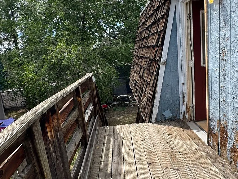 463 Topaz Dr — Photo 16