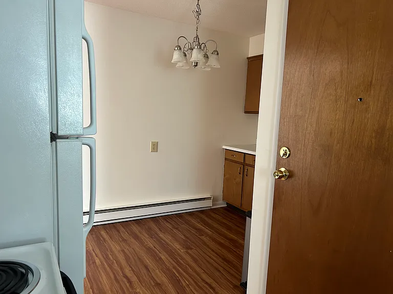50 Linden St #50 — Photo 8