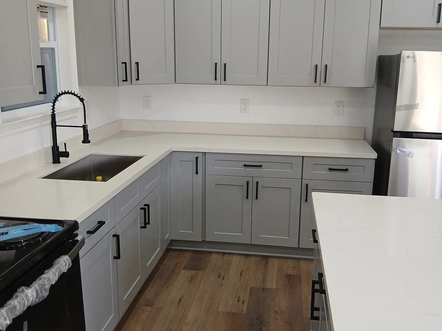 5 bed, 1450 sqft, $2,800 — Photo 2