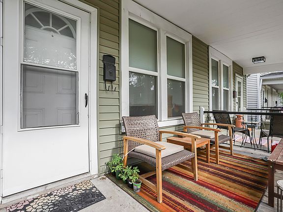 4th image of 2632-2634 Deming Ave