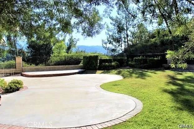 23491 Thornewood Dr — Photo 26