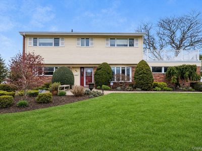 22 Willa Way, Massapequa, NY, 11758