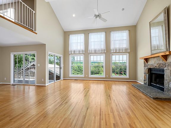 3rd image of 17385 Spencers Cove Rd